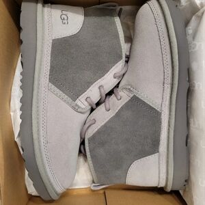 Youth UGG Two-Tone Gray Neumell II Boots